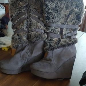 UNSENSORED WEDGE BOOTS SIZE 8